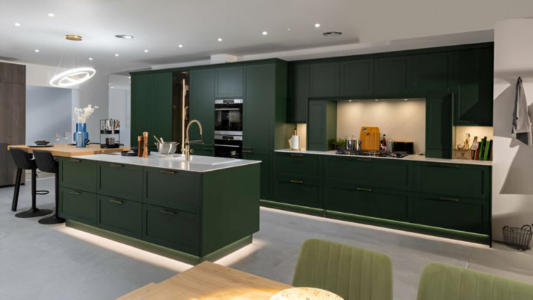 hunter green kitchen cabinet paint color