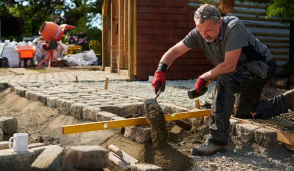 gap between masonry stones